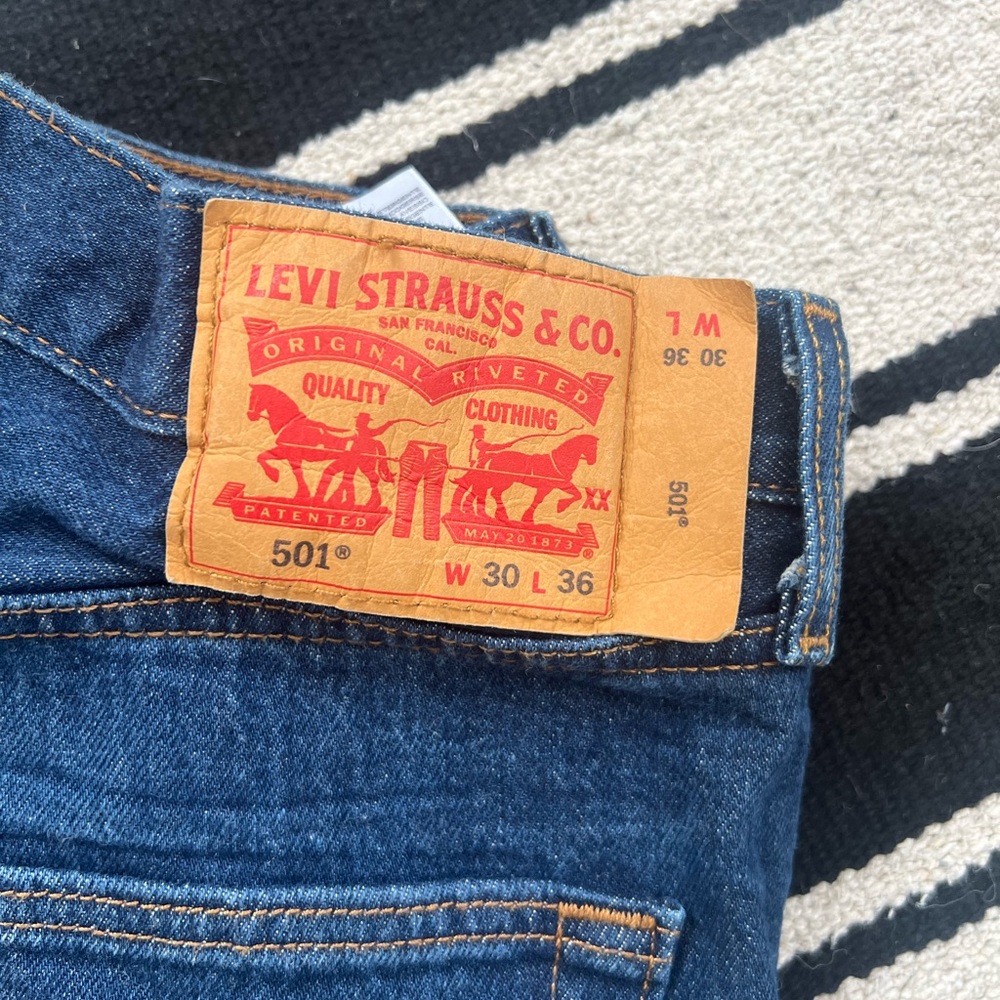 501 Levi’s - Picture 2 of 2